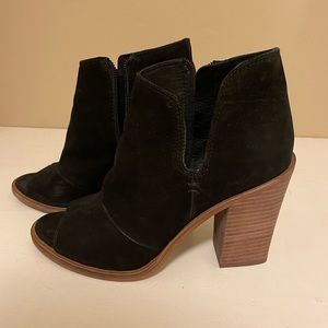 Vince Camuto Black Peep Toe Booties 7.5